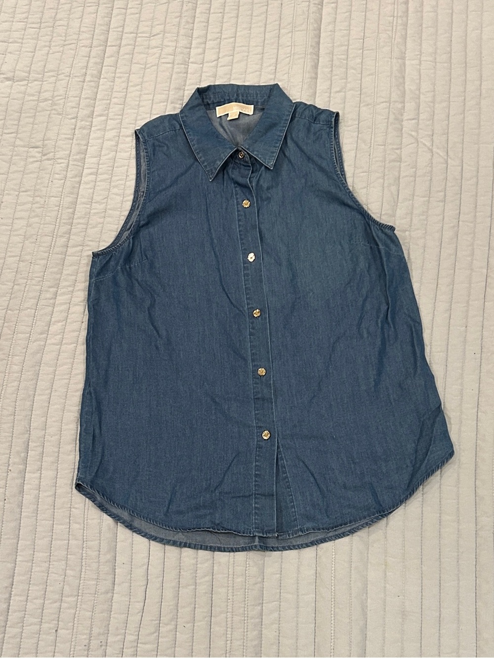 Michael Kors Sleeveless Denim Button-Down Shirt - Blue